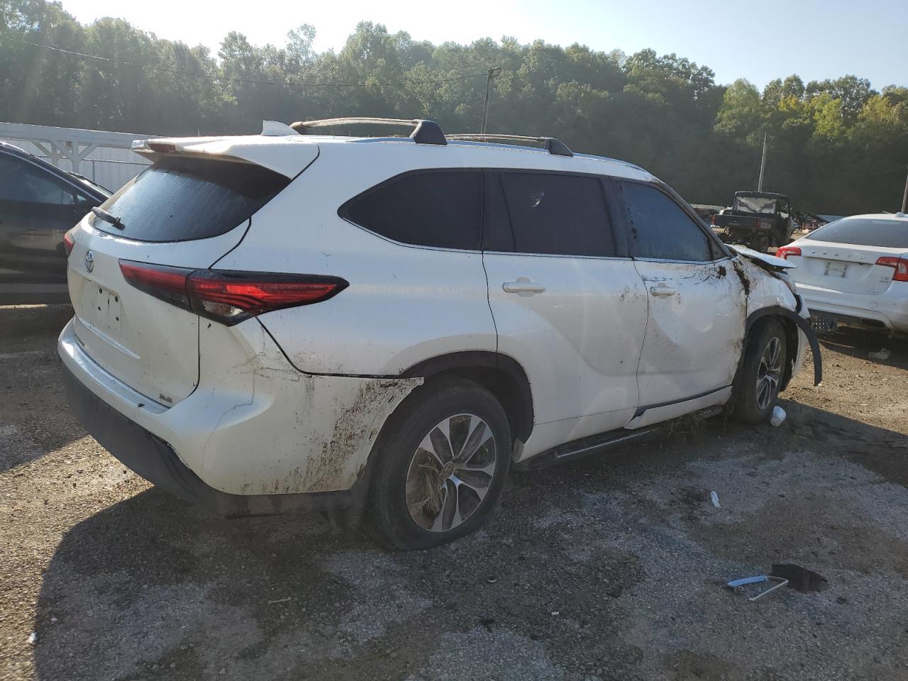 Lot #3020748918 2020 TOYOTA HIGHLANDER