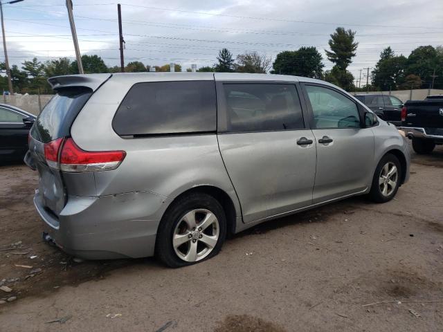 VIN 5TDZK3DC1ES478312 2014 Toyota Sienna no.3