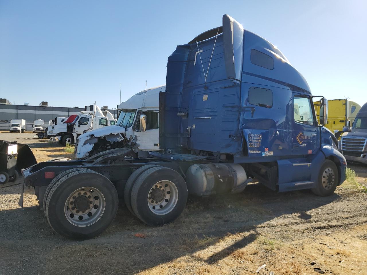 Lot #2887917098 2019 VOLVO VN VNL