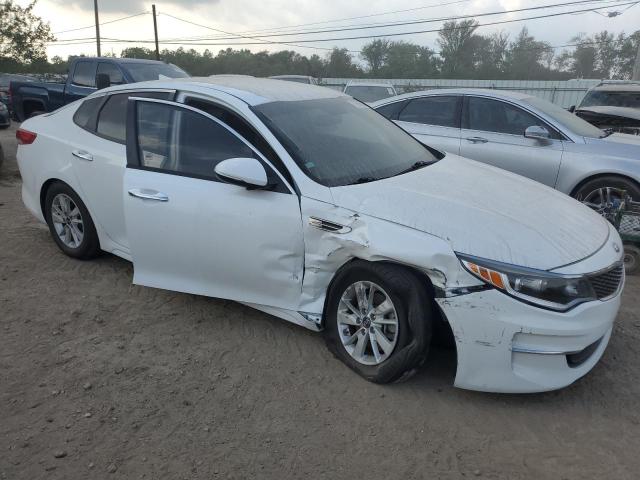 VIN 5XXGT4L38JG214267 2018 KIA Optima, LX no.4