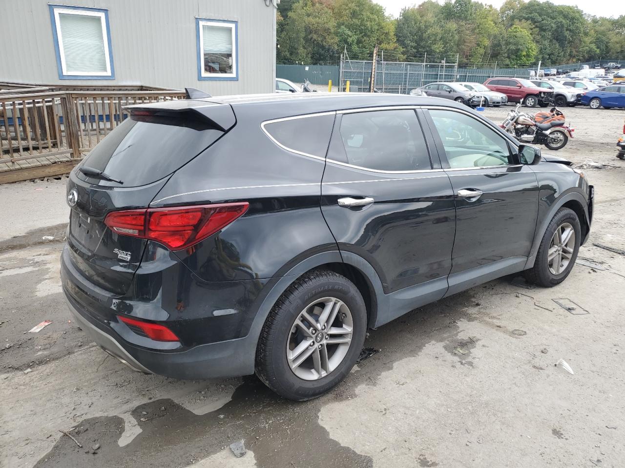 Lot #2991712059 2017 HYUNDAI SANTA FE S