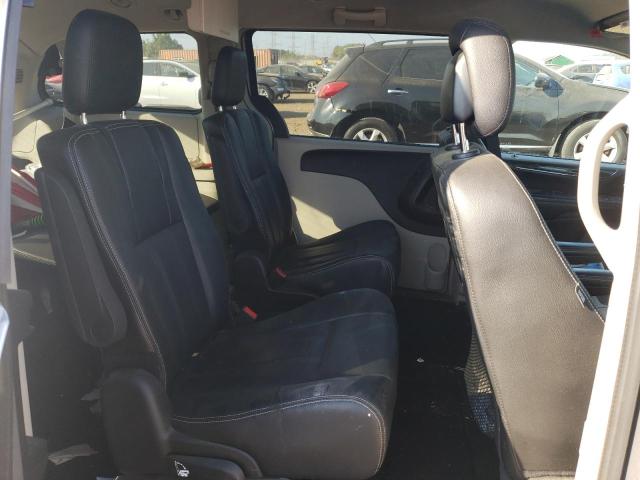 2016 CHRYSLER TOWN & COU - 2C4RC1BG7GR127679