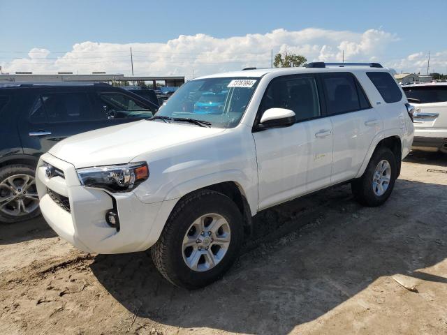 VIN JTEEU5JR0R5306941 2024 Toyota 4runner, SR5 no.1