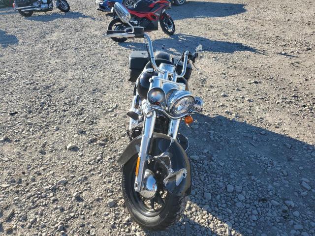 2022 HARLEY-DAVIDSON FLHCS 1HD1YBK18NB018125