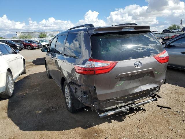 2016 TOYOTA SIENNA XLE 5TDYK3DC9GS701761  70467354