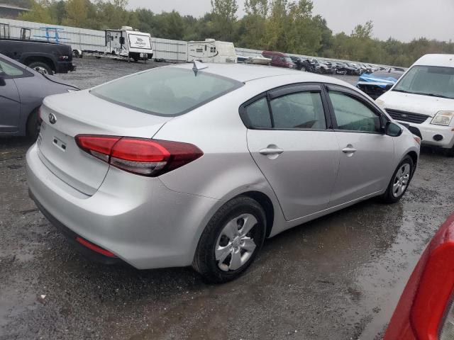 VIN 3KPFK4A71JE280608 2018 KIA Forte, LX no.3