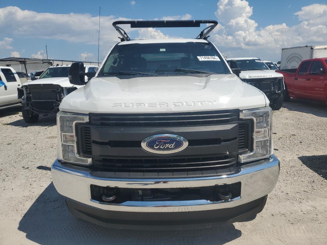 Lot #2843013159 2019 FORD F350 SUPER