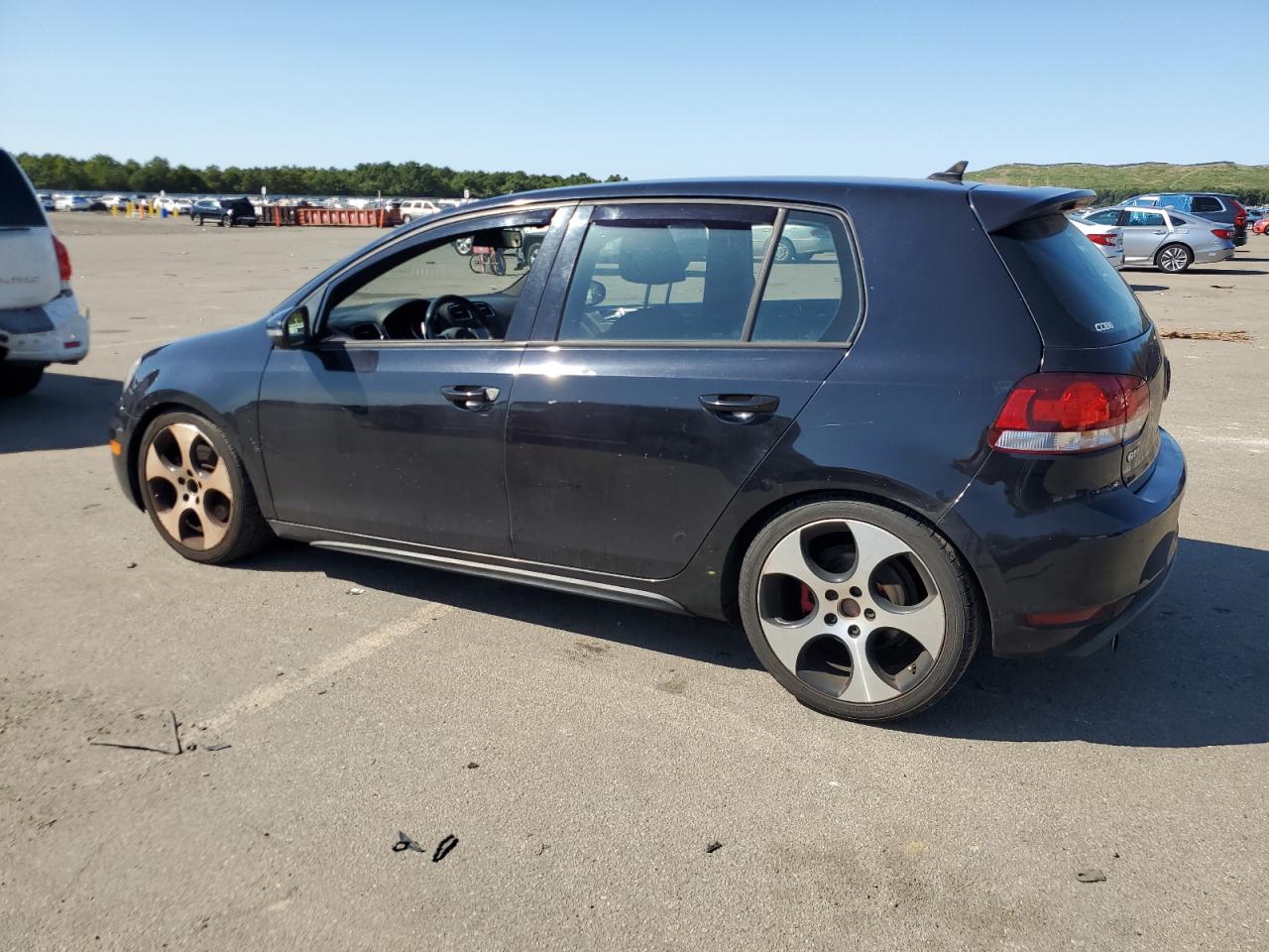 VOLKSWAGEN GOLF GTI