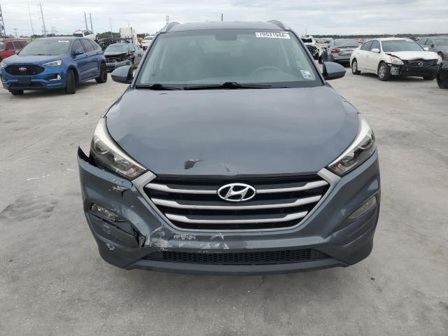 VIN KM8J33A43HU585462 2017 Hyundai Tucson, Limited no.5