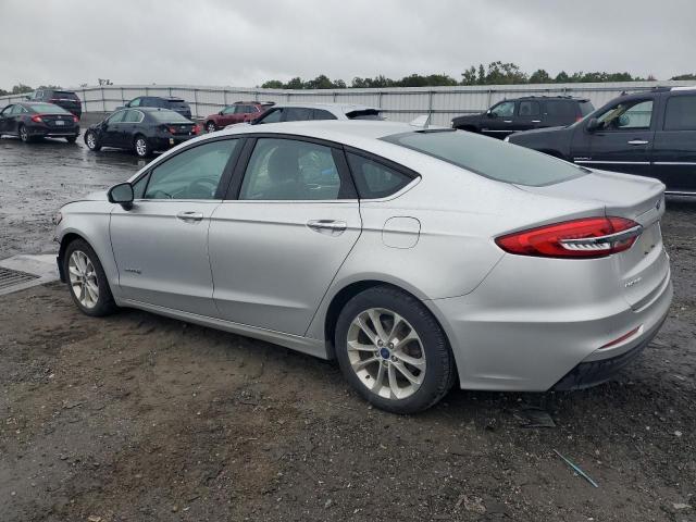 VIN 3FA6P0LU4KR192777 2019 Ford Fusion, SE no.2