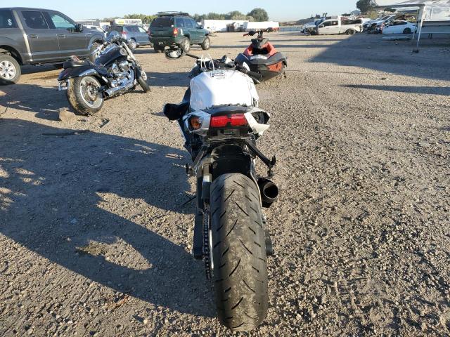 2020 SUZUKI GSX-R600 JS1GN7FA4L7100777