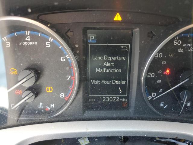2017 TOYOTA RAV4 XLE - JTMWFREV4HJ705536