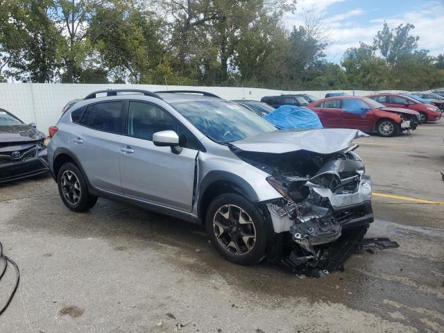 VIN JF2GTAEC2KH358673 2019 Subaru Crosstrek, Premium no.4