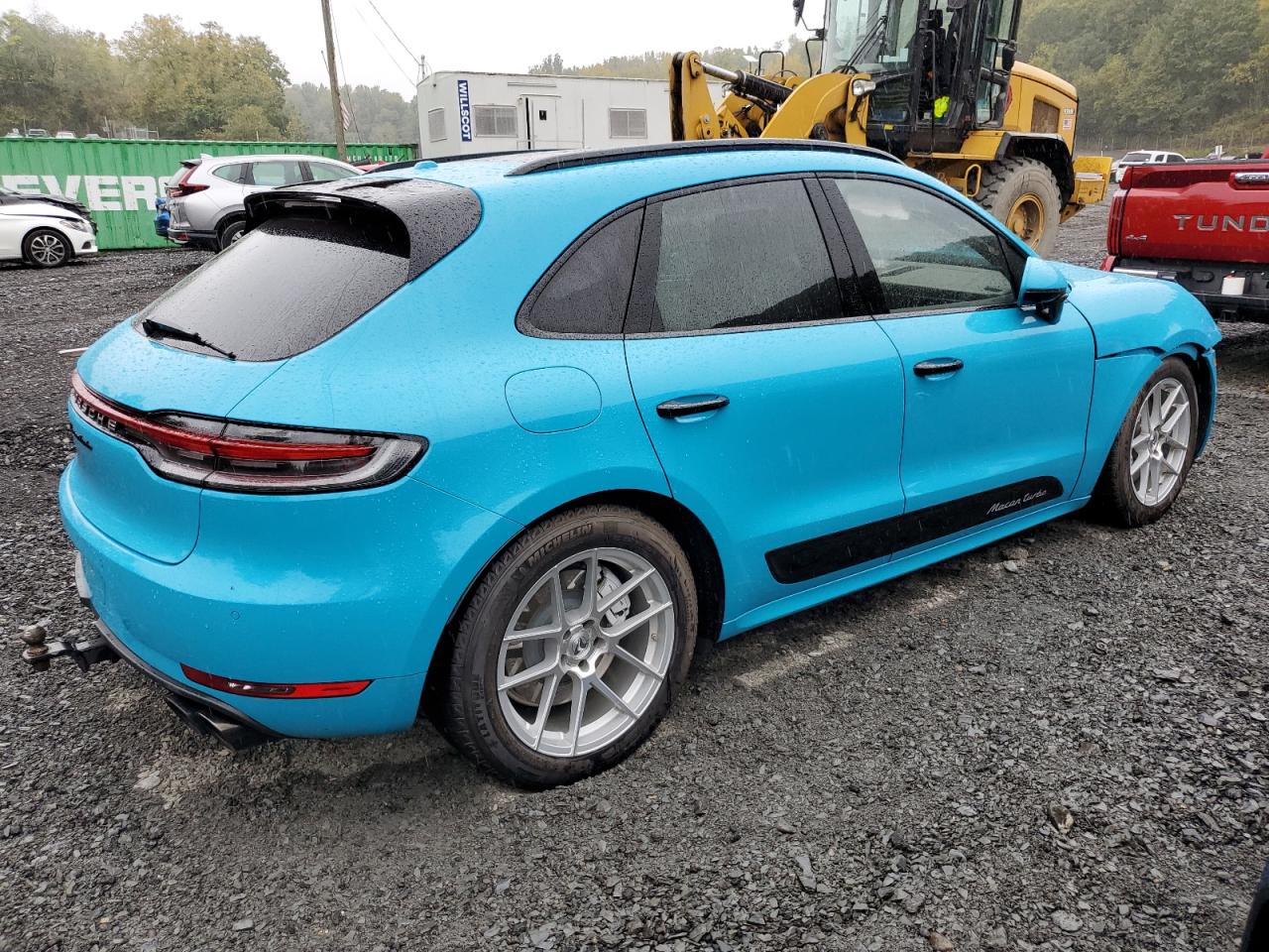 Lot #2909691225 2021 PORSCHE MACAN TURB