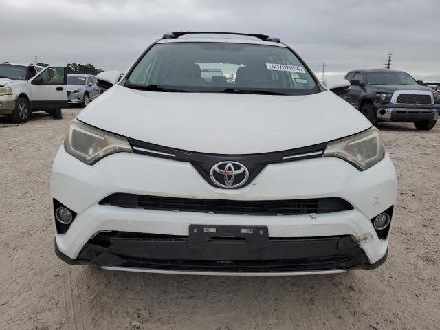 2016 TOYOTA RAV4 XLE JTMWFREV0GD086799  69702054