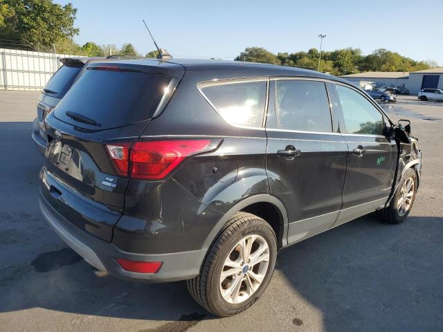 2019 FORD ESCAPE SE - 1FMCU9GD9KUB43695