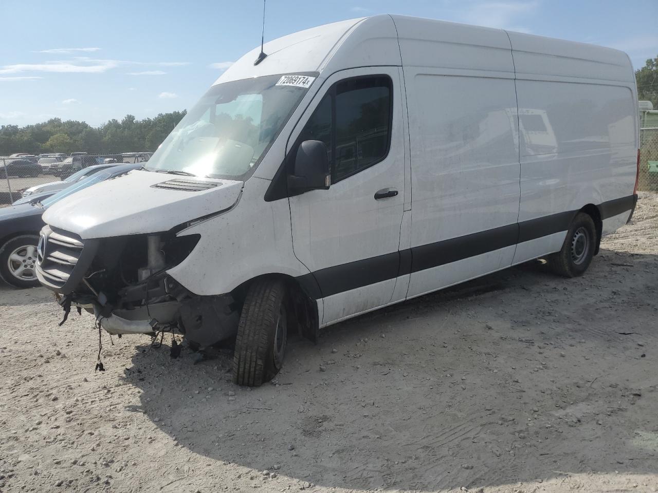 MERCEDES-BENZ SPRINTER 2500