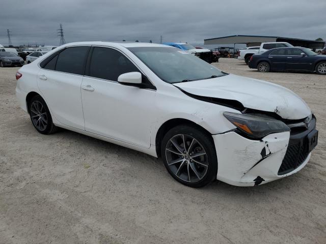 VIN 4T1BK1FK7FU563612 2015 Toyota Camry, Xse no.4