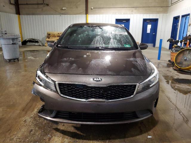 VIN 3KPFK4A73HE100751 2017 KIA Forte, LX no.5