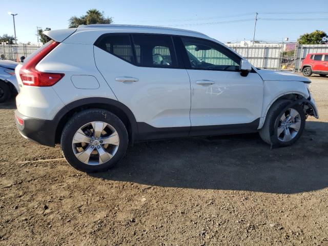 VOLVO XC40 T5 MO 2019 white  gas YV4162UK9K2072300 photo #4