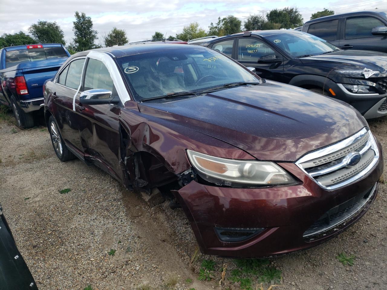 Lot #2874174724 2010 FORD TAURUS LIM