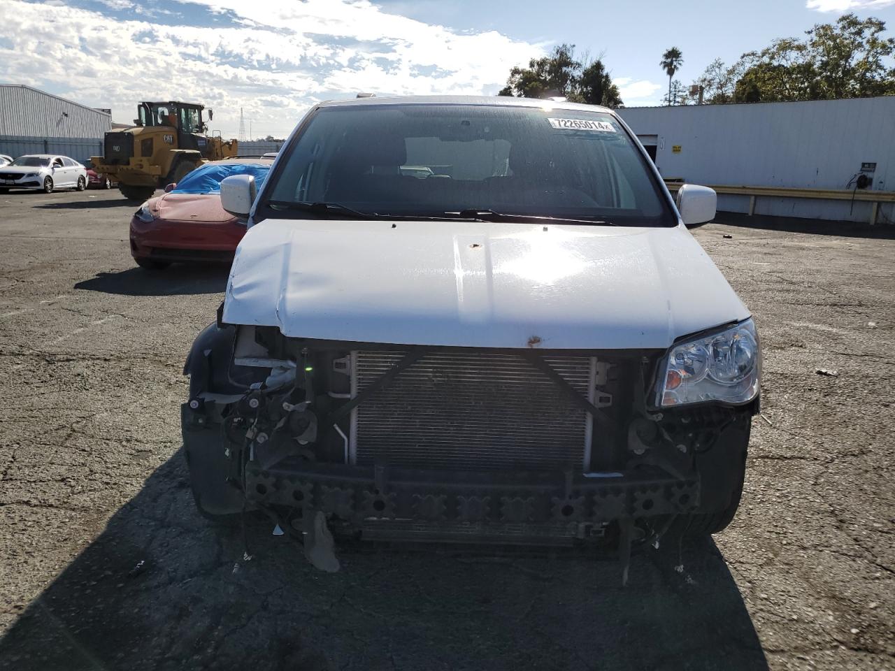 Lot #2989127615 2015 CHRYSLER TOWN & COU