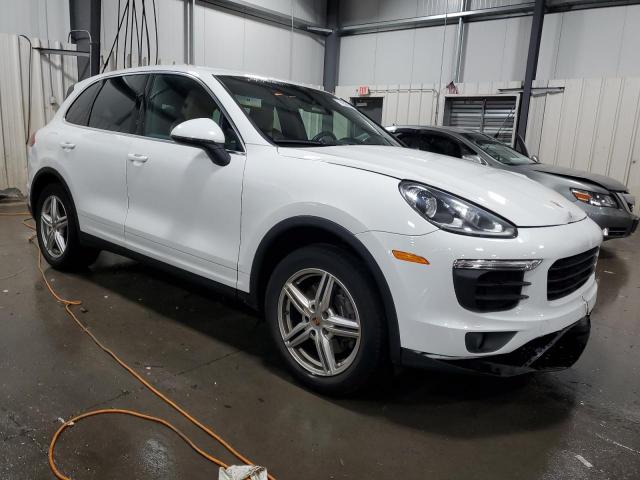 VIN WP1AA2A26GKA15452 2016 PORSCHE CAYENNE no.4