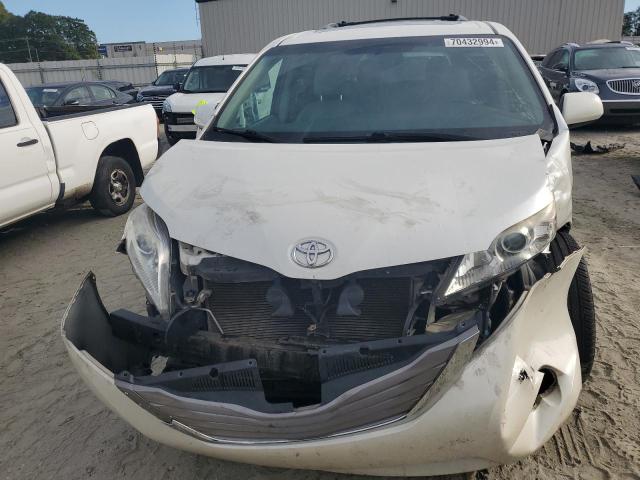 2015 TOYOTA SIENNA XLE - 5TDYK3DC2FS668455
