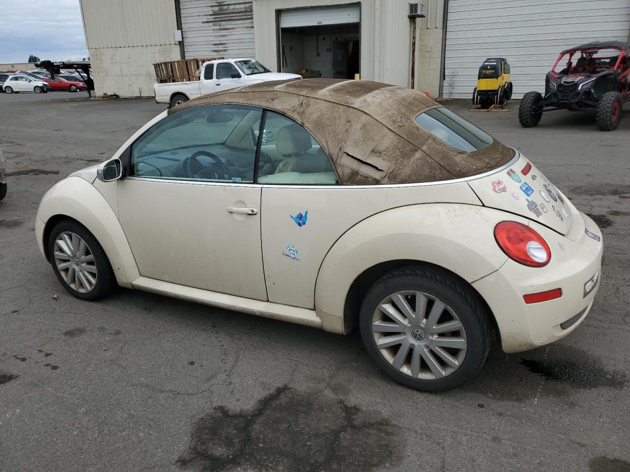 Lot #3030500471 2008 VOLKSWAGEN NEW BEETLE