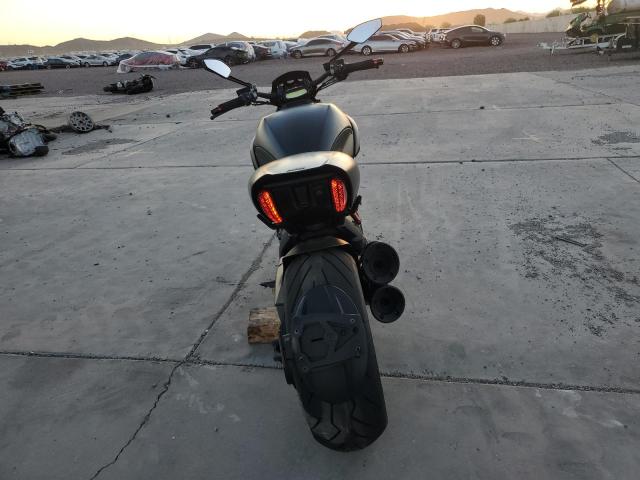 2015 DUCATI DIAVEL ZDM13BSW1FB022115