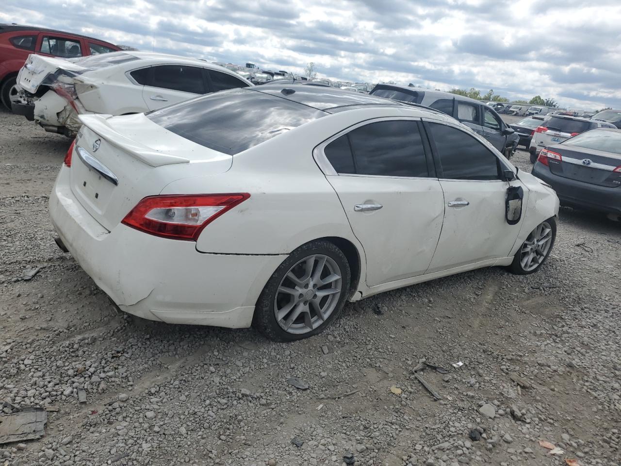 Lot #2930538473 2011 NISSAN MAXIMA S