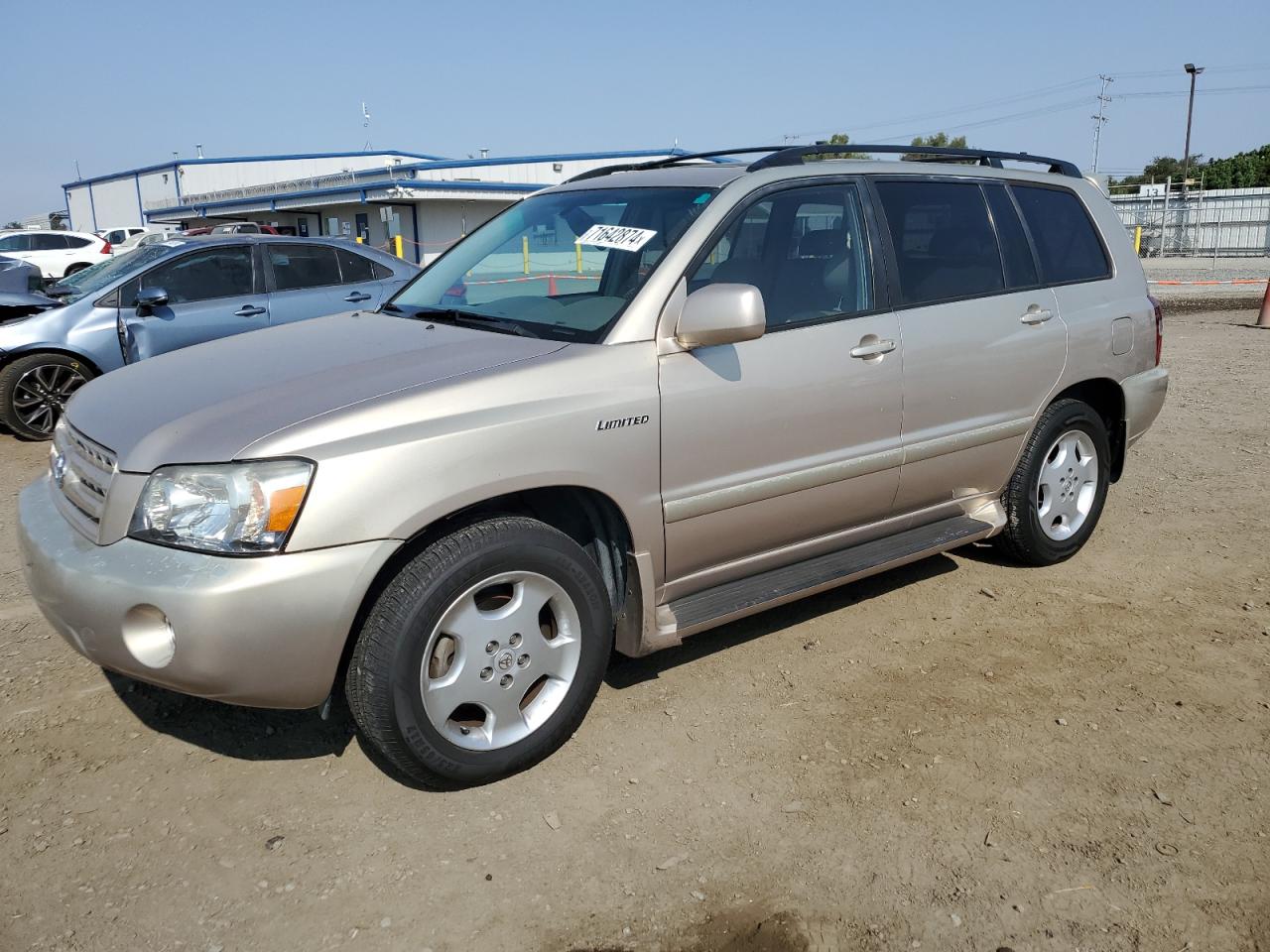 Lot #2874589126 2004 TOYOTA HIGHLANDER