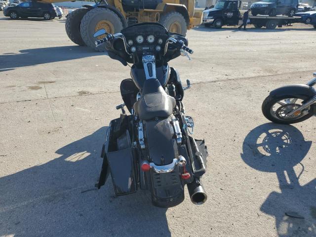 2010 HARLEY-DAVIDSON FLHX - 1HD1KB410AB639321