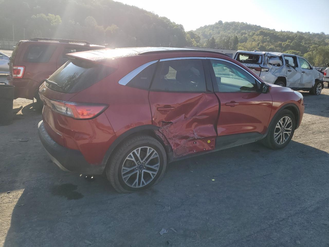 Lot #2972318403 2022 FORD ESCAPE SEL