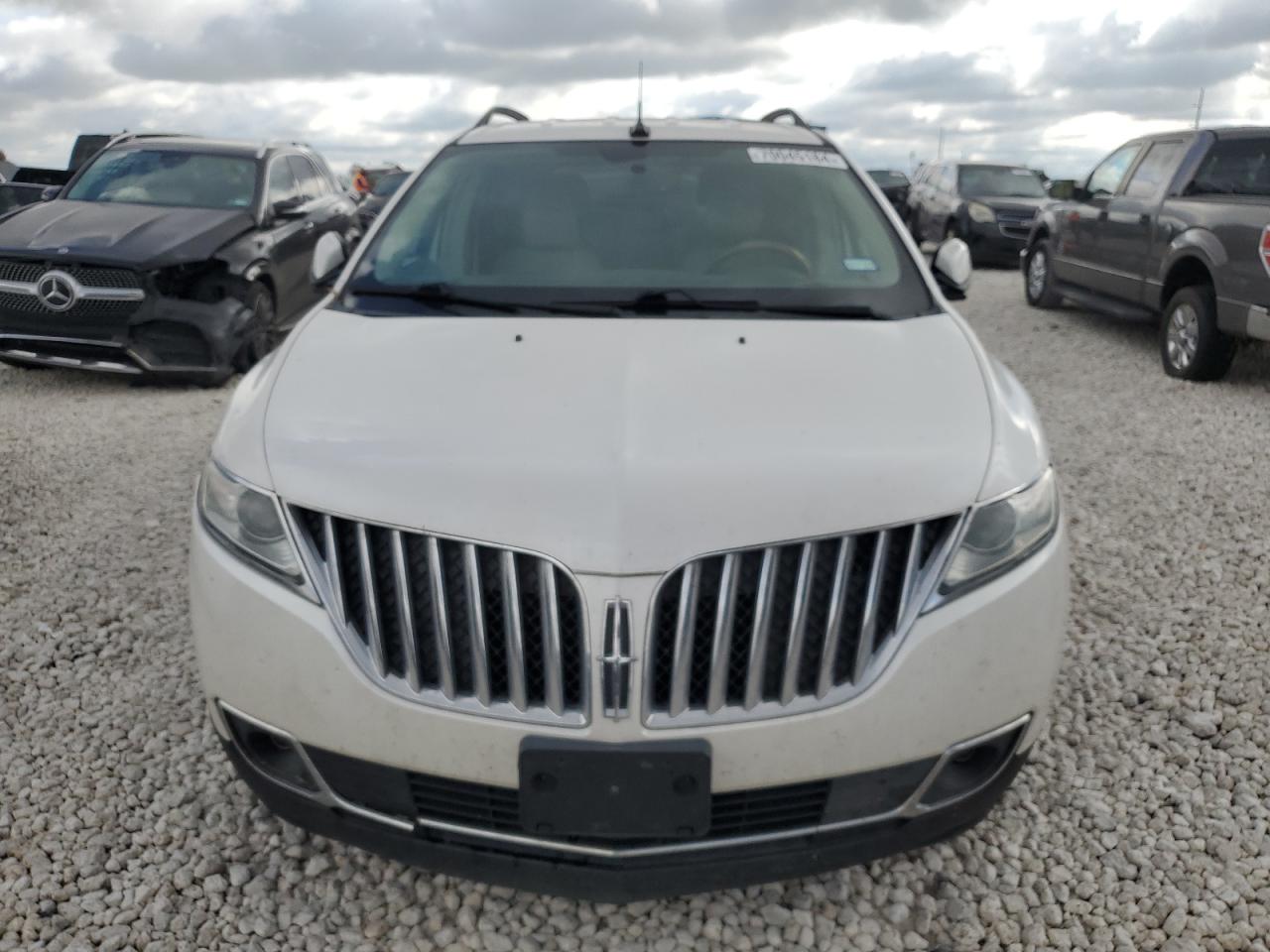 Lot #2931365851 2015 LINCOLN MKX