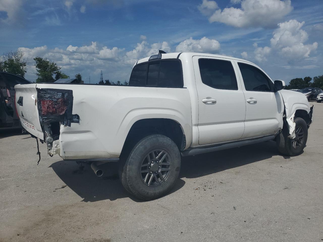 Lot #2821221021 2018 TOYOTA TACOMA DOU