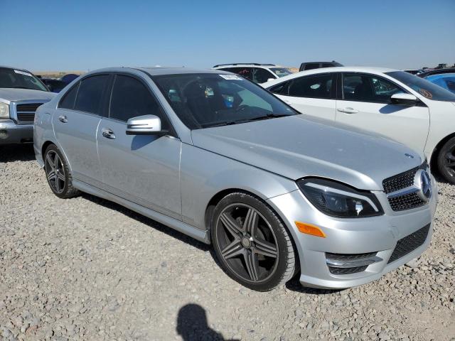 VIN WDDGF4HB1EA959568 2014 Mercedes-Benz C-Class, 250 no.4