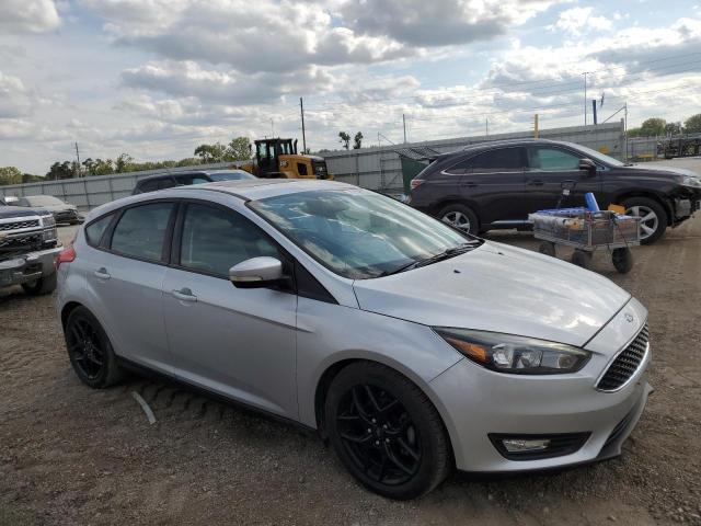 VIN 1FADP3K23GL346166 2016 Ford Focus, SE no.4