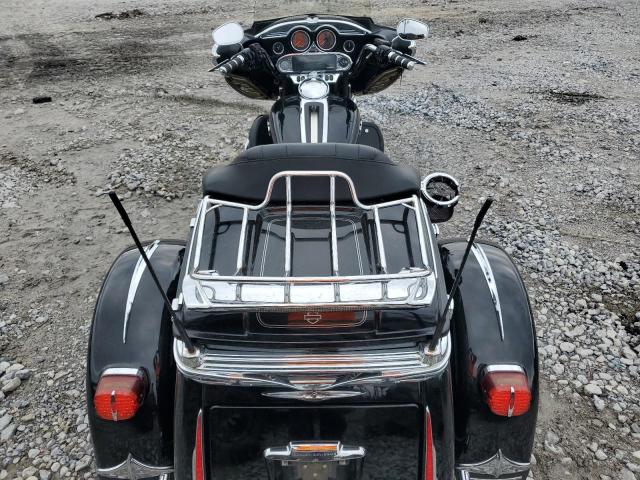 2010 HARLEY-DAVIDSON FLHTCUTG 1HD1MAM10AB852175