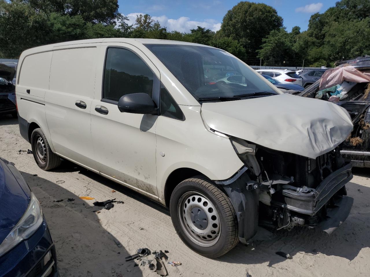 Lot #2919225869 2020 MERCEDES-BENZ METRIS