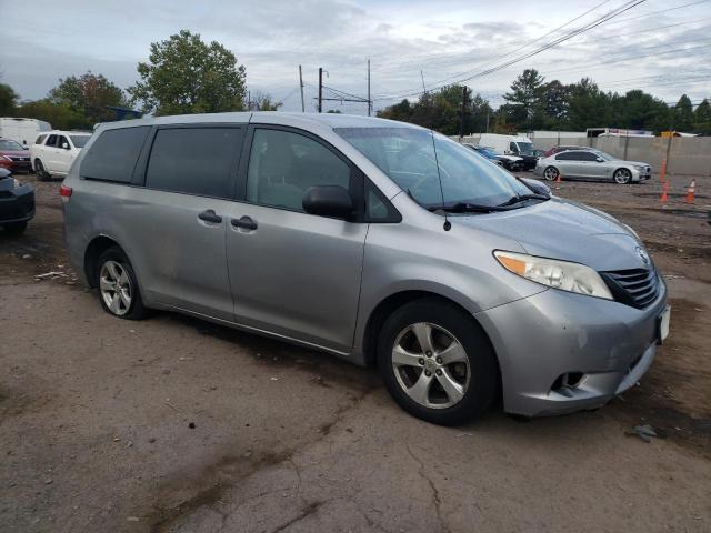 VIN 5TDZK3DC1ES478312 2014 Toyota Sienna no.4