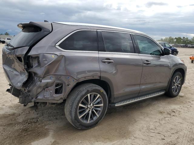 2019 TOYOTA HIGHLANDER - 5TDKZRFH3KS570400