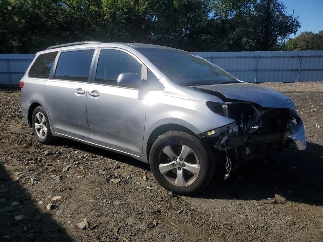 2015 TOYOTA SIENNA LE 5TDKK3DC3FS594677  70391564