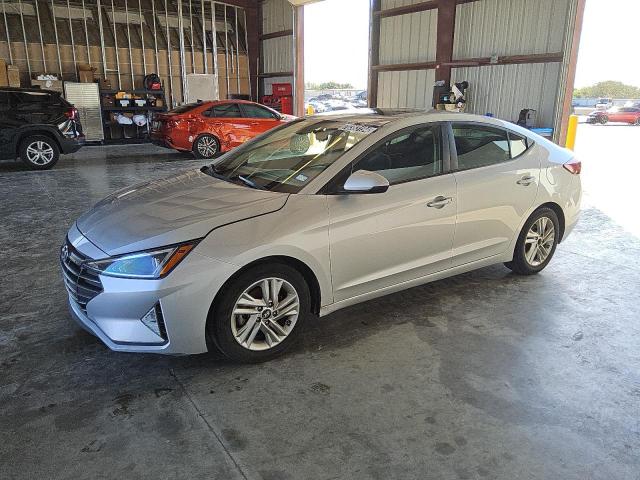 2019 HYUNDAI ELANTRA SE - 5NPD84LF3KH477156