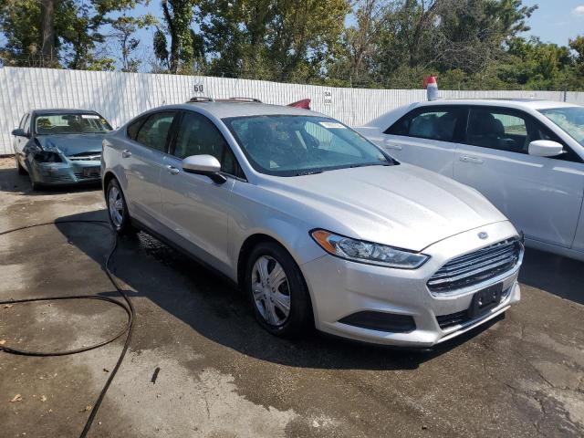 VIN 3FA6P0G7XDR229189 2013 Ford Fusion, S no.4