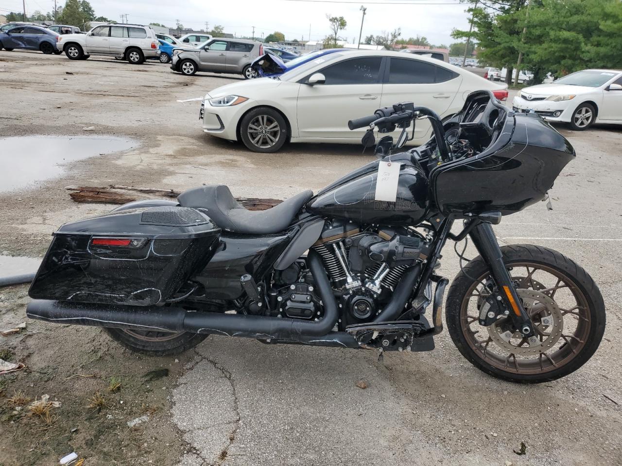 Harley Davidson FLTRXST / Road Glide ST 2022 