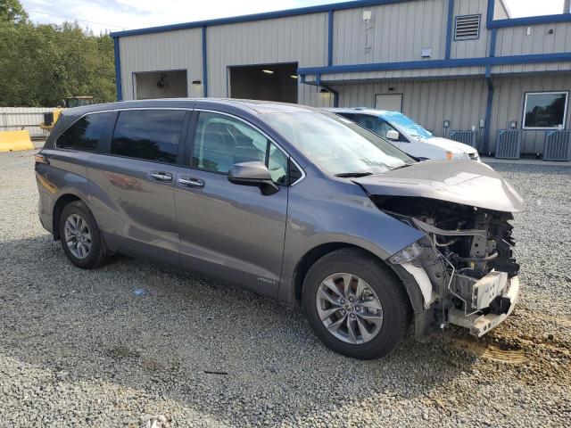 2021 TOYOTA SIENNA XLE - 5TDYSKFC6MS028401