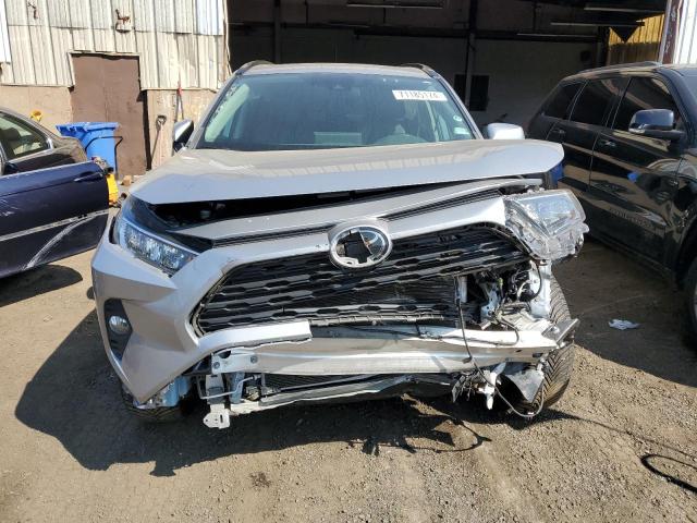 VIN 2T3A1RFV9KC059251 2019 Toyota RAV4, Xle Premium no.5