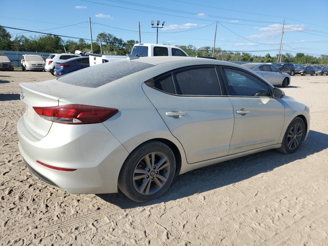 Lot #2943263955 2018 HYUNDAI ELANTRA SE