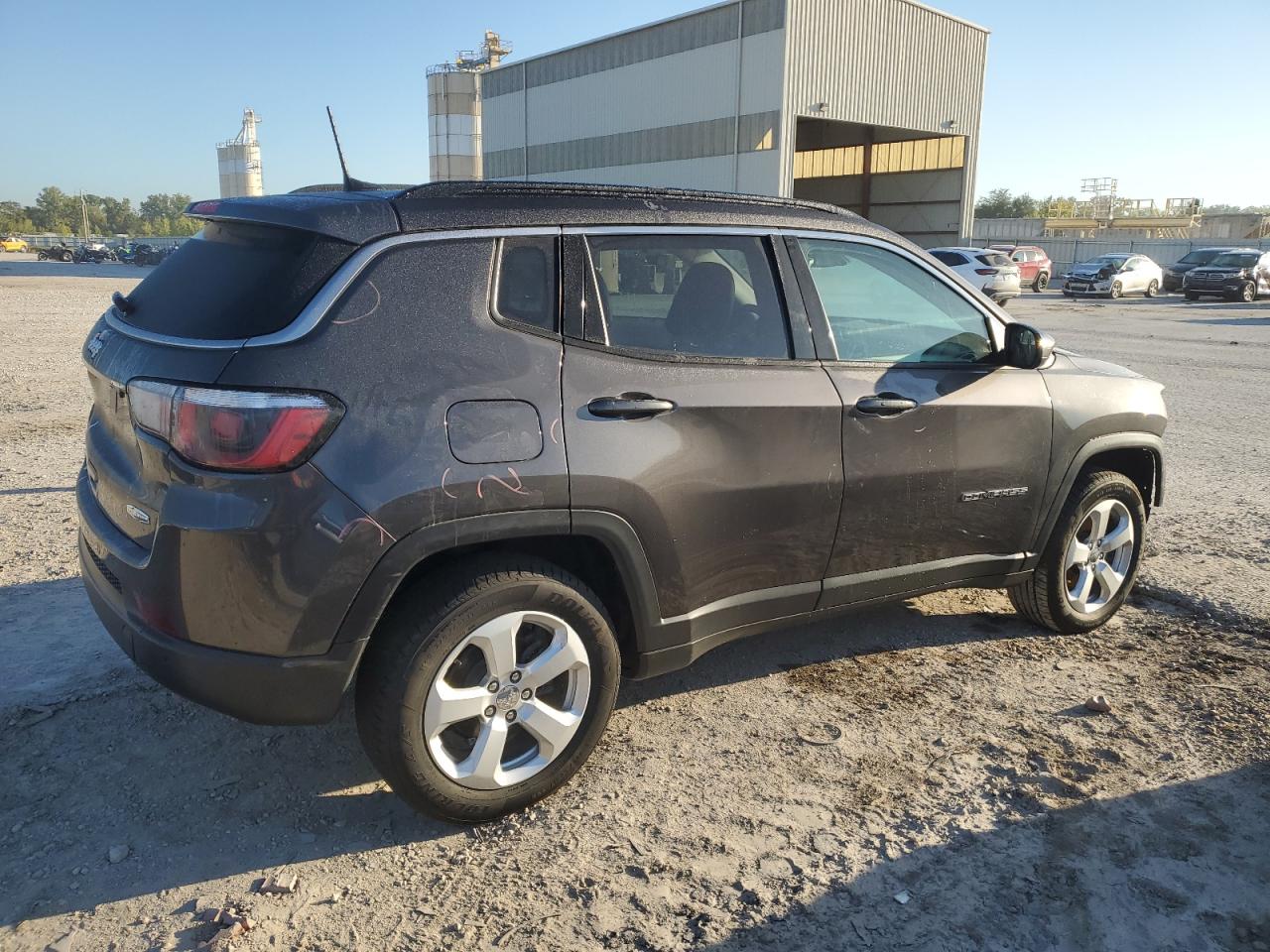 Lot #2924213379 2018 JEEP COMPASS LA